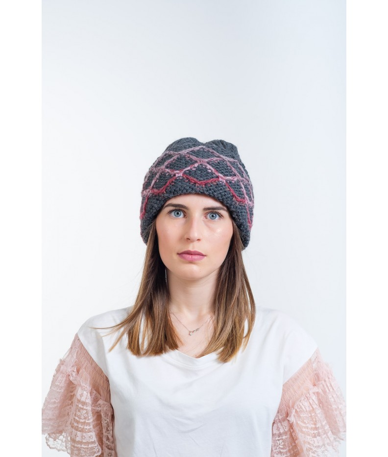 Hat with rhombuses - Hats and scarves