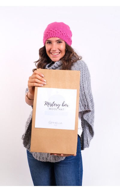 Mistery Box - 5 Wool Hat - Mützen und Schals