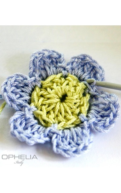 Fiore all'uncinetto - Crochet design